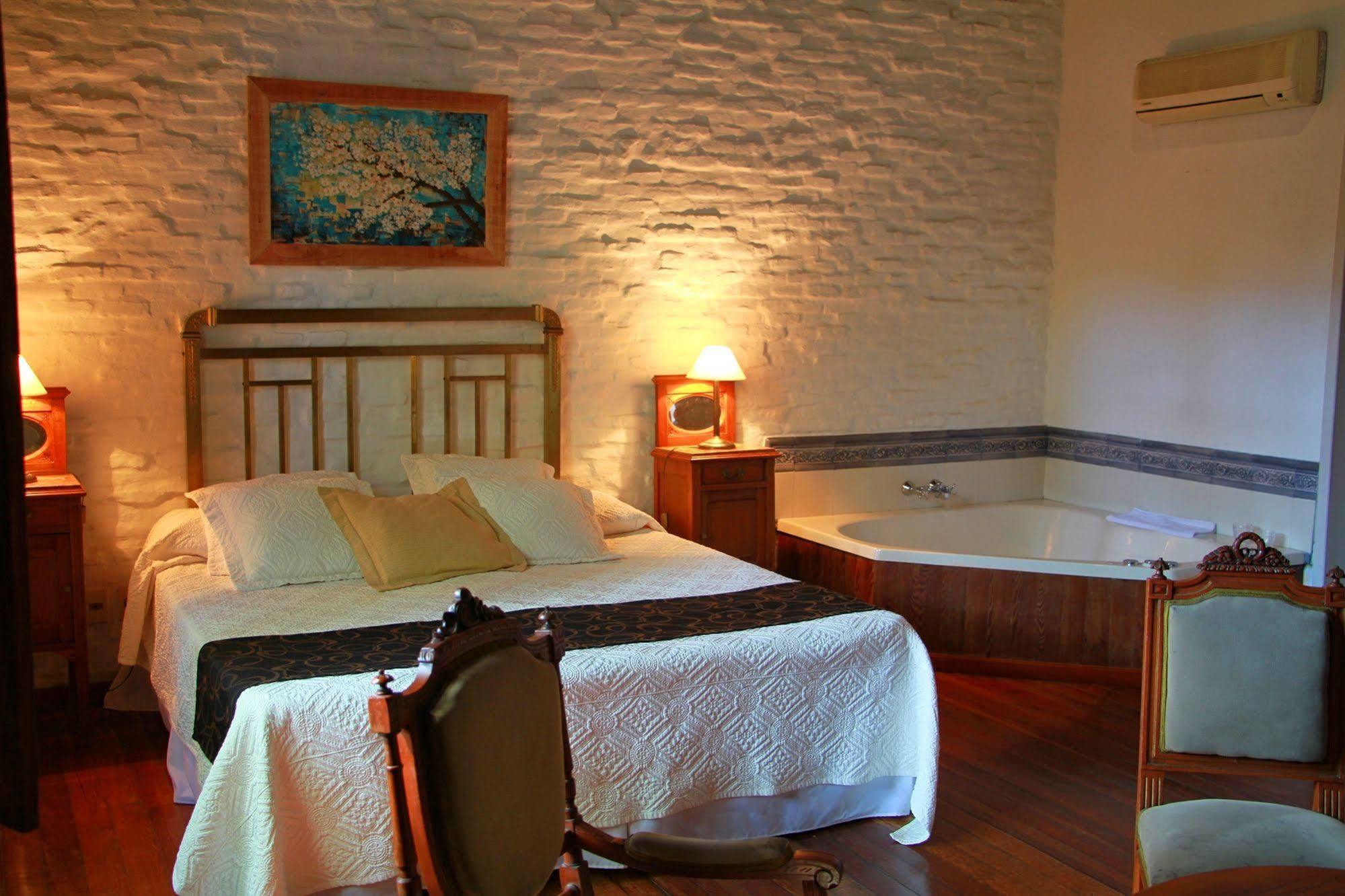 Posada Manuel Lobo Colonia del Sacramento Ngoại thất bức ảnh